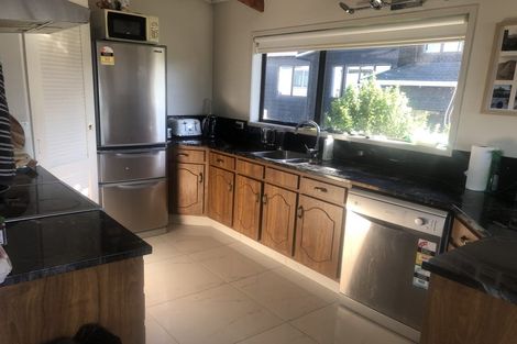 Photo of property in 24a East Coast Road, Milford, Auckland, 0620