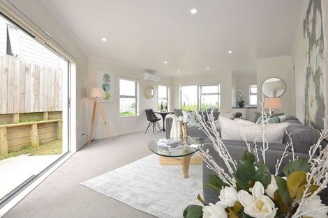 Photo of property in 3 Karauria Lane, Orewa, 0931