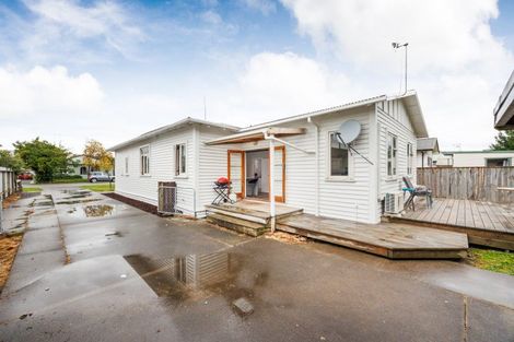 Photo of property in 32 Marne Street, Hokowhitu, Palmerston North, 4410