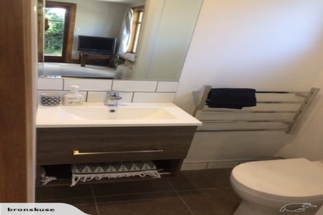 Photo of property in 113 Hackthorne Road, Cashmere, Christchurch, 8022