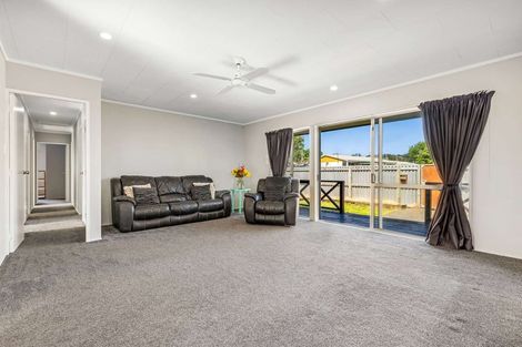 Photo of property in 10 Thebes Street, Pomare, Rotorua, 3015