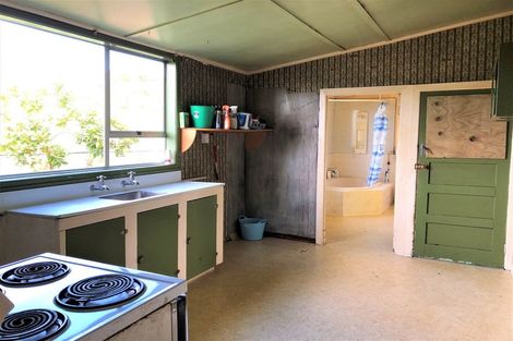 Photo of property in 1 Allan Street, Waiwera South, Clinton, 9584