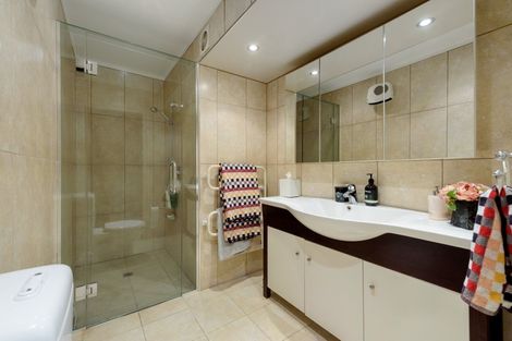 Photo of property in 120 Edgecumbe Road, Tauranga South, Tauranga, 3112