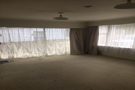 Photo of property in 32 Porter Crescent, Helensville, 0800