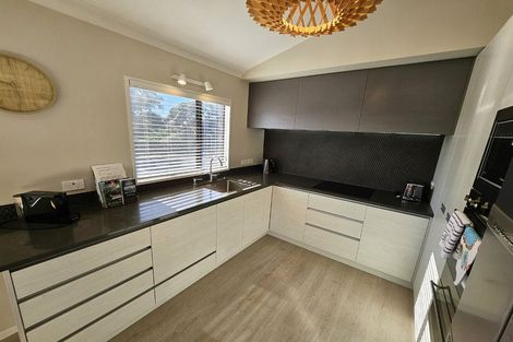 Photo of property in 112a Oceanview Road, Mount Maunganui, 3116