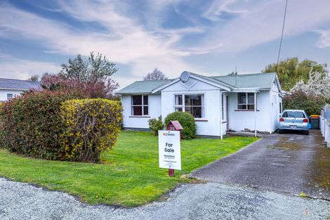 Photo of property in 28 Augustine Street, Waimate, 7924