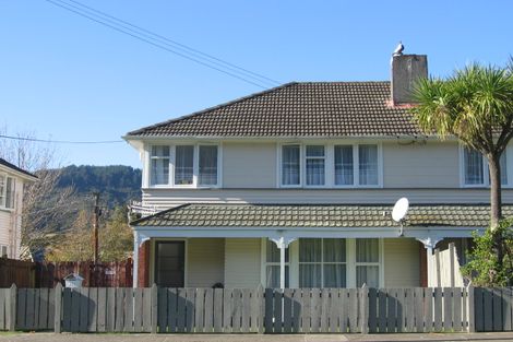 Photo of property in 213 George Street, Stokes Valley, Lower Hutt, 5019