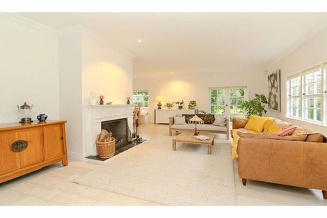 Photo of property in 37 Riverview Road, Kerikeri, 0230