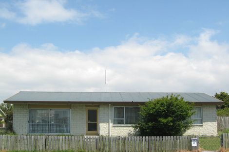 Photo of property in 10 Guernsey Street, Aranui, Christchurch, 8061