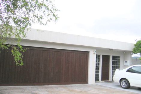 Photo of property in 17 Olivia Crescent, Tawa, Wellington, 5028