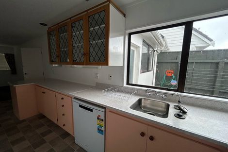 Photo of property in 2/49 Mana Esplanade, Paremata, Porirua, 5026