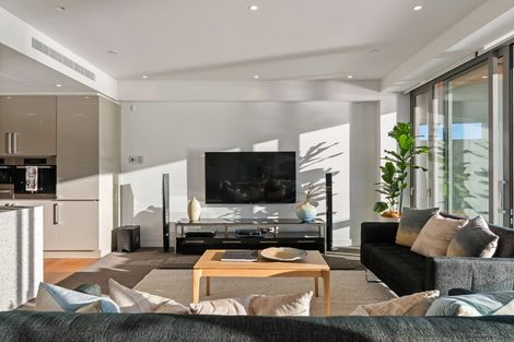 Photo of property in Clyde Quay Wharf, 3b/1 Clyde Quay Wharf, Te Aro, Wellington, 6011