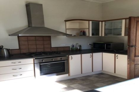 Photo of property in 4 Te Wharepouri Street, Berhampore, Wellington, 6023