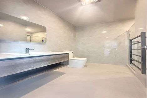 Photo of property in 15 Piringa Road, Pukekohe, 2120