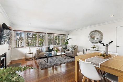 Photo of property in 1/25 Wolsley Avenue, Milford, Auckland, 0620