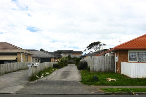 Photo of property in 59 Robert Skelton Place, Clendon Park, Auckland, 2103