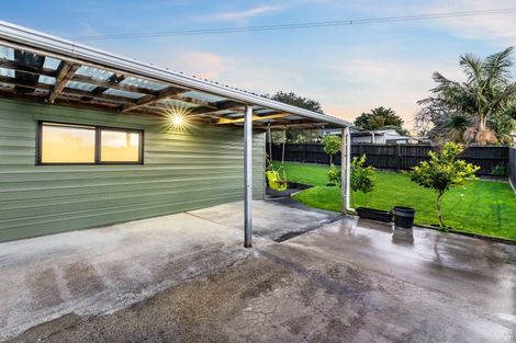 Photo of property in 26 Arlette Place, Massey, Auckland, 0614