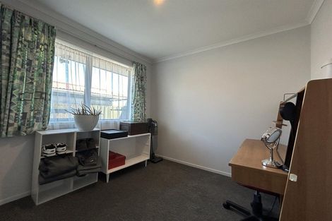 Photo of property in 3 Tamarisk Place, Parklands, Christchurch, 8083