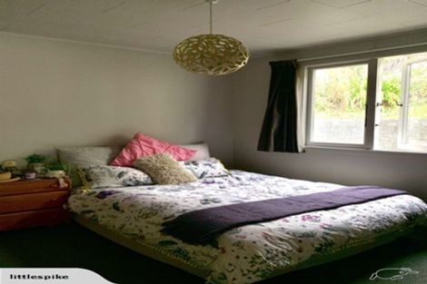 Photo of property in 11 Guys Hill Road, Hospital Hill, Napier, 4110