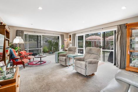 Photo of property in 13 Andre Rise, Stanmore Bay, Whangaparaoa, 0932