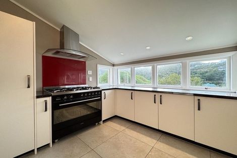 Photo of property in 14 Trelissick Crescent, Ngaio, Wellington, 6035