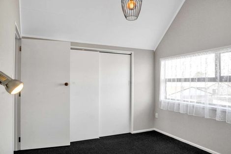 Photo of property in 4 Charisma Court, Kelvin Grove, Palmerston North, 4414