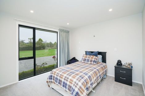 Photo of property in 18 Ruru Avenue, Otatara, Invercargill, 9879