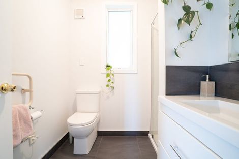 Photo of property in 21 Thornley Street, Titahi Bay, Porirua, 5022