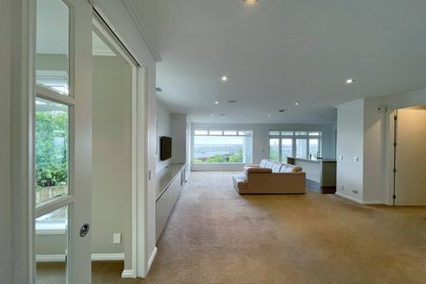 Photo of property in 9 Castor Bay Road, Castor Bay, Auckland, 0620