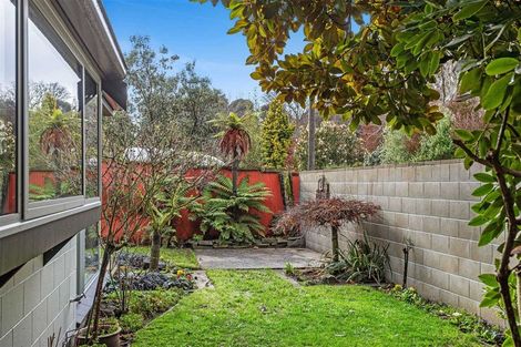 Photo of property in 4 Bridgemere Lane, Cracroft, Christchurch, 8022