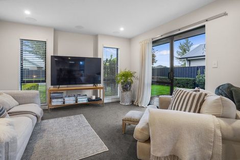 Photo of property in 4 Papawai Drive, Rangiora, 7400