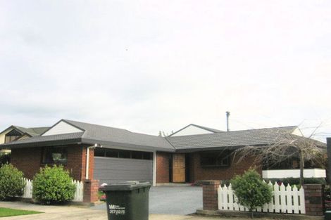 Photo of property in 92 Amberley Avenue, Highbury, Palmerston North, 4412