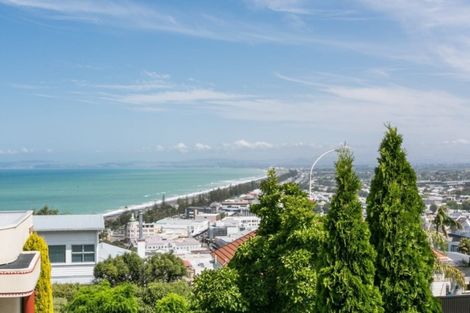 Photo of property in 5 Gladstone Road, Bluff Hill, Napier, 4110