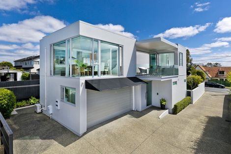 Photo of property in 3 Aberdeen Road, Castor Bay, Auckland, 0620