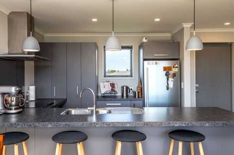 Photo of property in 13 Stoneleigh Drive, Solway, Masterton, 5810