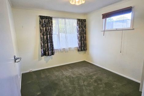 Photo of property in 440 East Coast Road, Windsor Park, Auckland, 0630