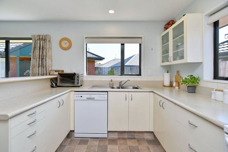 Photo of property in 17b Matawai Close, Rangiora, 7400