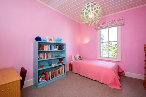 Photo of property in Rosewood, 39 Napier Terrace, Hospital Hill, Napier, 4110