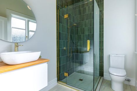 Photo of property in 95b Waikawa Road, Picton, 7220