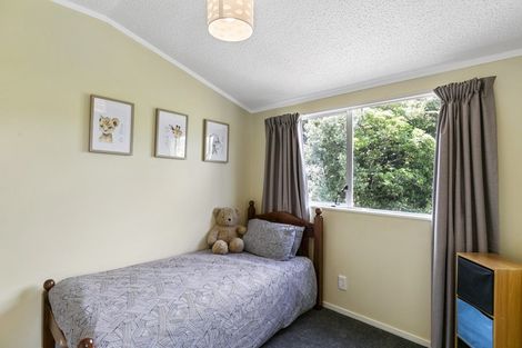 Photo of property in 2b Percy Dyett Drive, Karori, Wellington, 6012