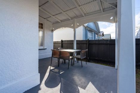 Photo of property in 52 Melbourne Street, South Dunedin, Dunedin, 9012
