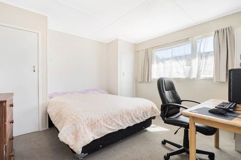 Photo of property in 118 Rathgar Road, Henderson, Auckland, 0610