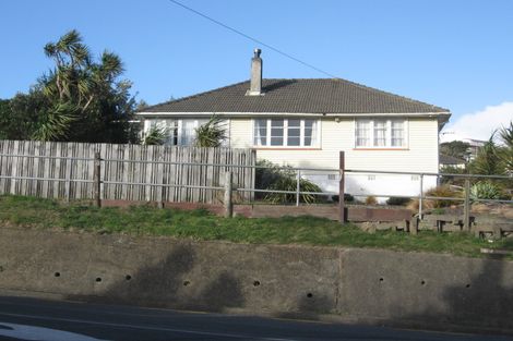 Photo of property in 90 Dimock Street, Titahi Bay, Porirua, 5022