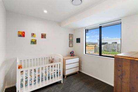 Photo of property in 9 Pahua Street, Pegasus, 7612