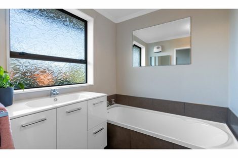 Photo of property in 61 Vogel Street, Waikiwi, Invercargill, 9810