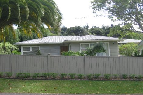 Photo of property in 52 Hilling Street, Titirangi, Auckland, 0604