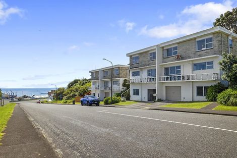 Photo of property in 27b Port View Crescent, Moturoa, New Plymouth, 4310