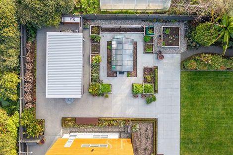 Photo of property in 8 Ngarara Road, Waikanae, 5036