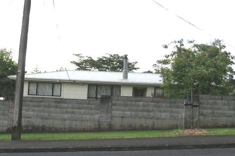 Photo of property in 52 Sherwood Avenue, Te Atatu South, Auckland, 0610