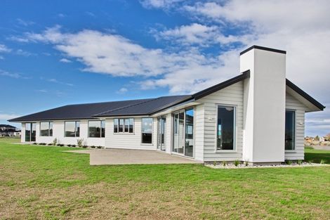 Photo of property in 12 Highland Rise, Waihopai, 9872